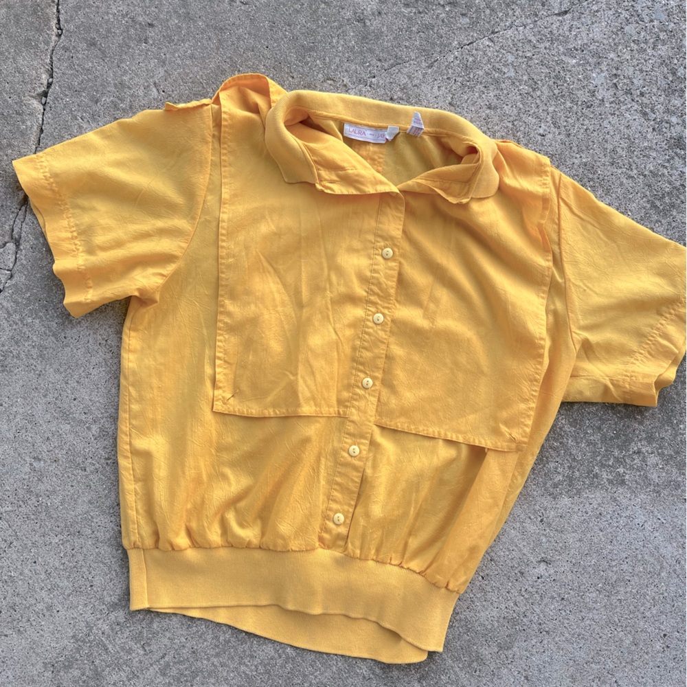 Vintage yellow button up tee